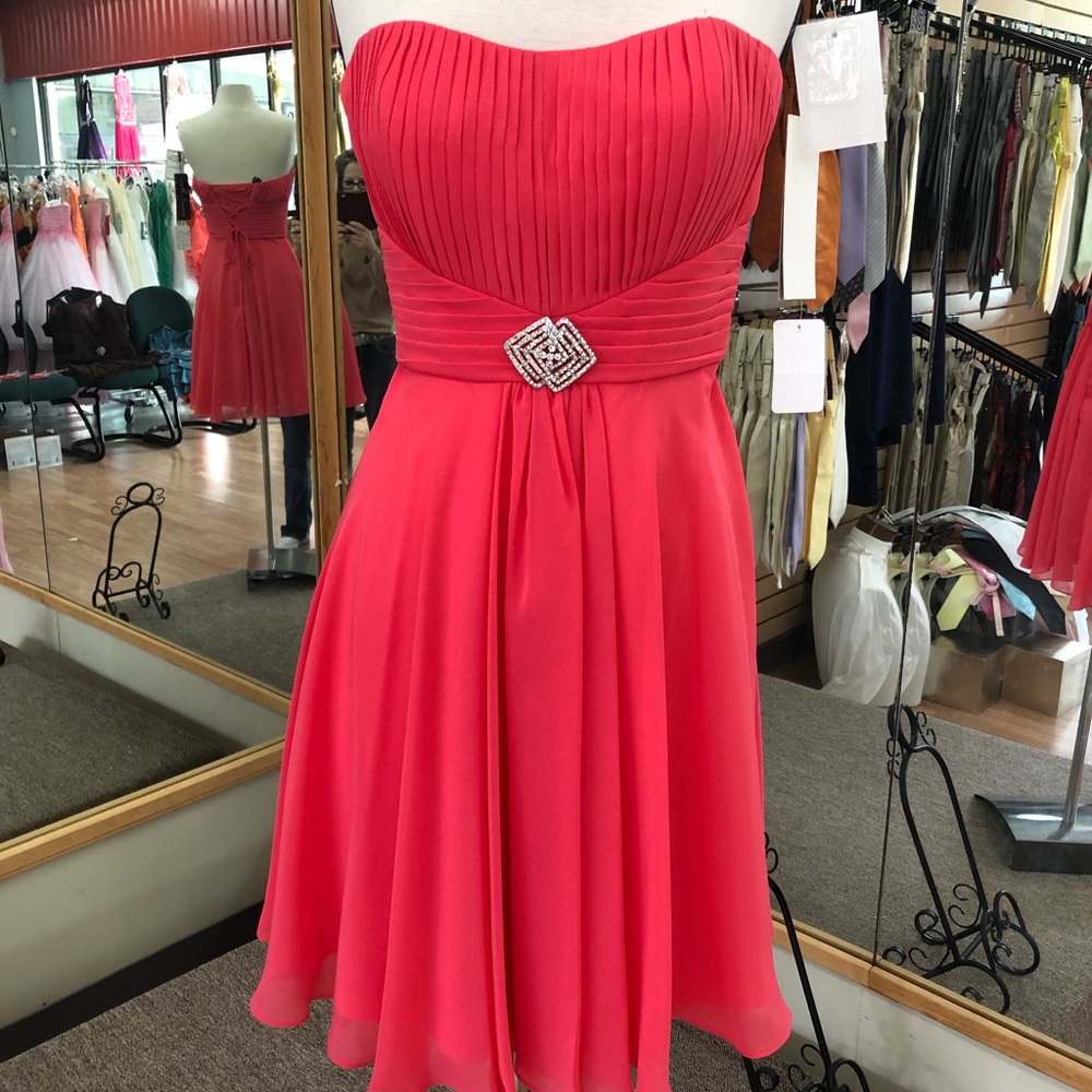 Fuchsia short formal dress with rhinestone broach by Milano